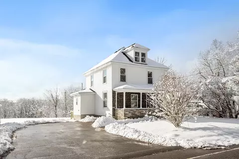 420 N Broadway, Haverhill, MA 01832