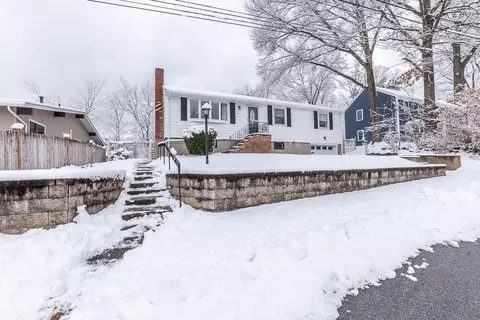 6 Snow Ln, Dedham, MA 02026 photo 3
