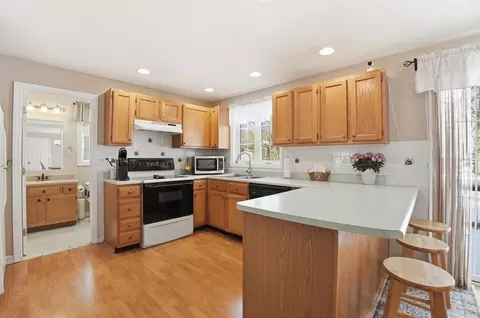 174 Columbus Dr, Fall River, MA 02720 photo 10