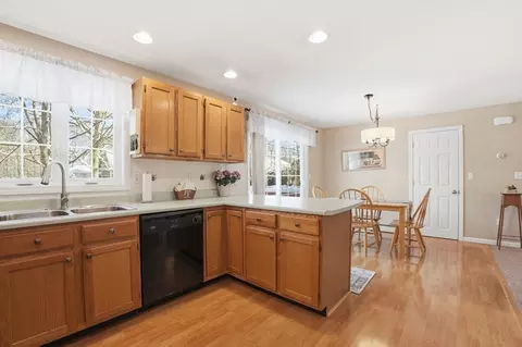 174 Columbus Dr, Fall River, MA 02720 photo 9