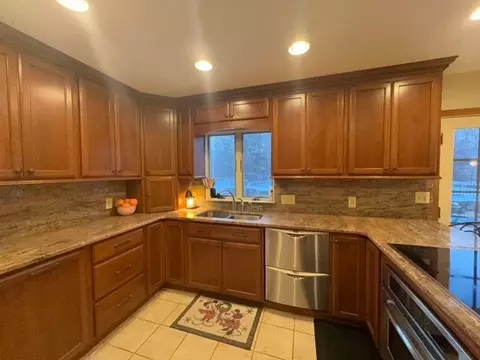 Kitchen - 94 E Charlton Rd, Spencer, MA 01562 photo 3 of 4