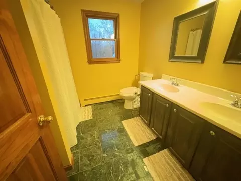 Bath - 94 E Charlton Rd, Spencer, MA 01562 photo 3 of 5