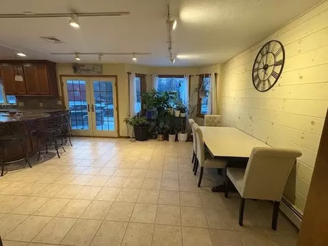 Dining - 94 E Charlton Rd, Spencer, MA 01562 photo 1 of 1