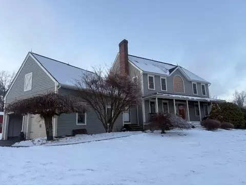 94 E Charlton Rd, Spencer, MA 01562