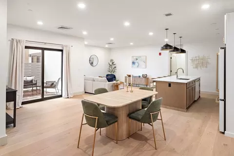 1025 Massachusetts Ave #211, Arlington, MA 02476