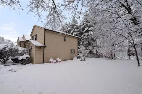 Exterior - 1 Beth Cir #1, Acton, MA 01720 photo 4 of 4