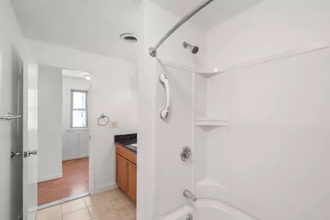 Bath - 1 Beth Cir #1, Acton, MA 01720 photo 3 of 3