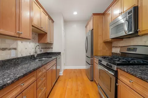 248 Albion St #321, Wakefield, MA 01880