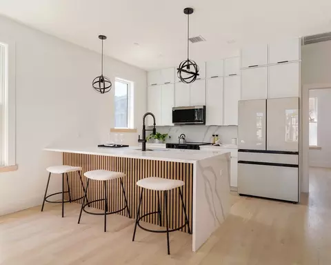140 Shirley St #240, Winthrop, MA 02152
