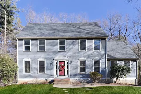 1 Bubbling Brook Rd, Franklin, MA 02038