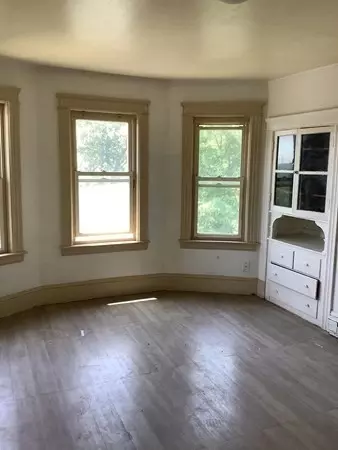 15 Boardman St, Worcester, MA 01606 photo 3