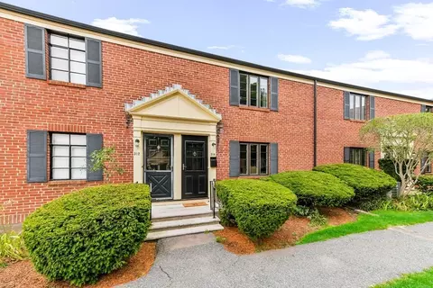 314 Lexington St #314, Watertown, MA 02472