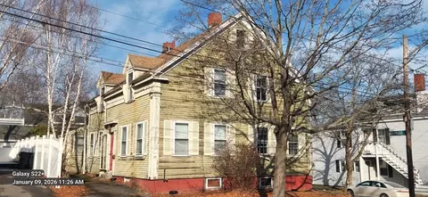 24 Woodland St, Newburyport, MA 01950