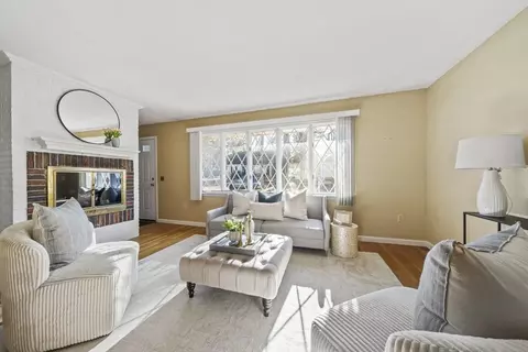 Living - 22 Walnut Knls, Canton, MA 02021 photo 1 of 3