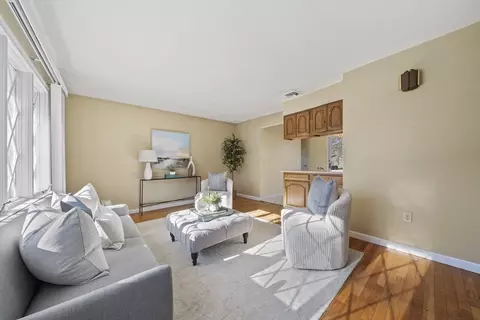 Living - 22 Walnut Knls, Canton, MA 02021 photo 2 of 3