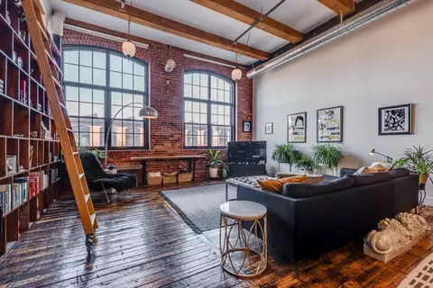 1 Westinghouse Plz #C: 210, Boston, MA 02136