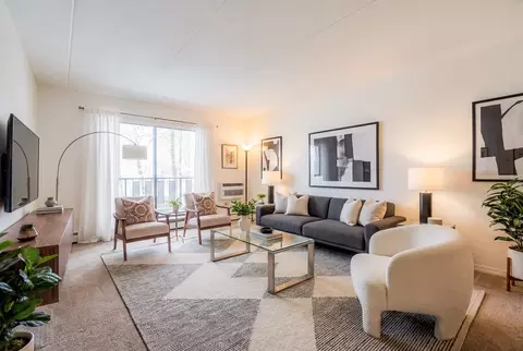 80 N Warren St #31, Woburn, MA 01801