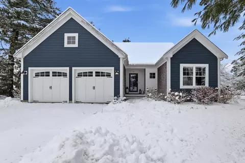 17 Inkberry Ln, Plymouth, MA 02360
