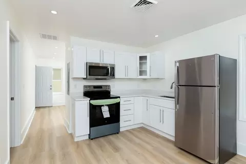 Entry Way - 48 Esther St, Worcester, MA 01607 photo 6 of 6