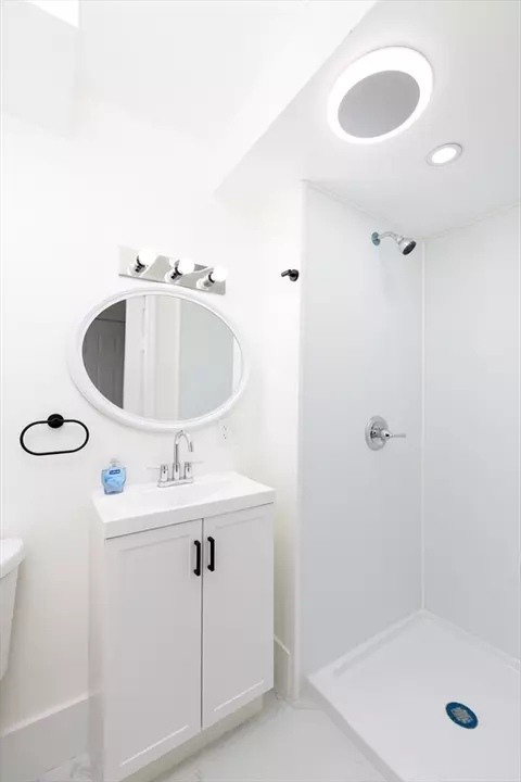 Bath - 48 Esther St, Worcester, MA 01607 photo 1 of 2