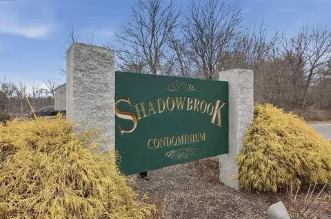 9 Shadowbrook Ln #29, Milford, MA 01757