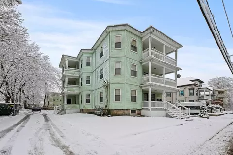 34-36 Hillberg Ave, Brockton, MA 02301