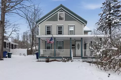 10 Franklin St, Medway, MA 02053
