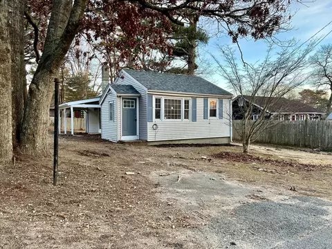 29 Walnut St, Plymouth, MA 02360