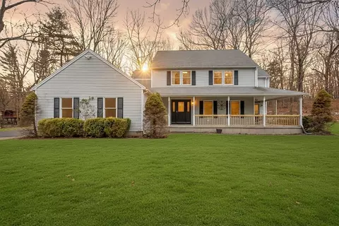 10 Beauregard Ter, West Springfield, MA 01089
