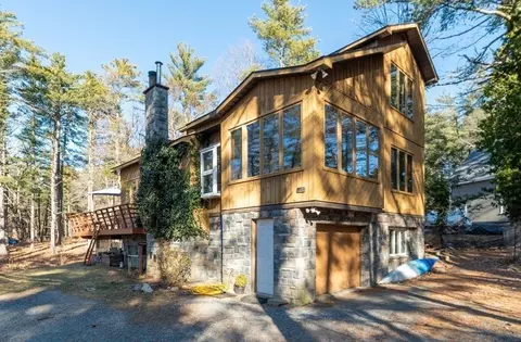 357 Concord St, Gloucester, MA 01930