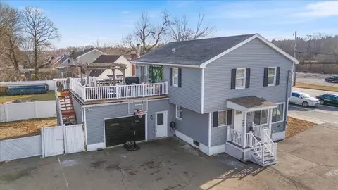 11 Andover St, Danvers, MA 01923 photo 4