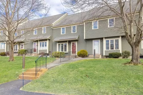 Exterior - 19 Deer Path #5, Maynard, MA 01754 photo 3 of 5