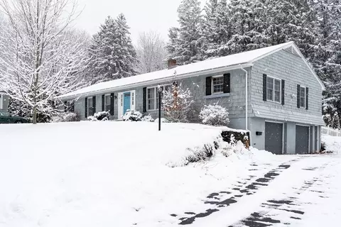 2 W Park Dr, Easthampton, MA 01027 photo 4