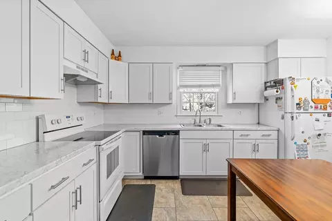 2 W Park Dr, Easthampton, MA 01027 photo 7