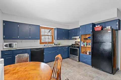2 W Park Dr, Easthampton, MA 01027 photo 23