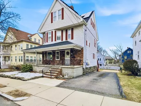 210 Woodside Ave, Winthrop, MA 02152