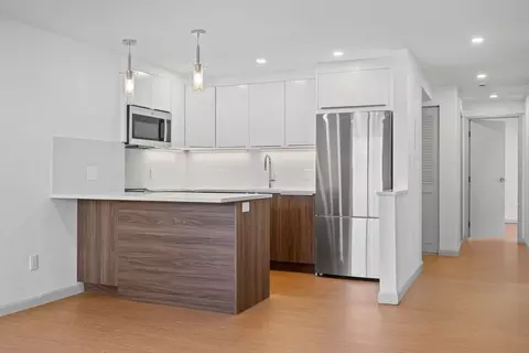 1243 Beacon St #5A, Brookline, MA 02446