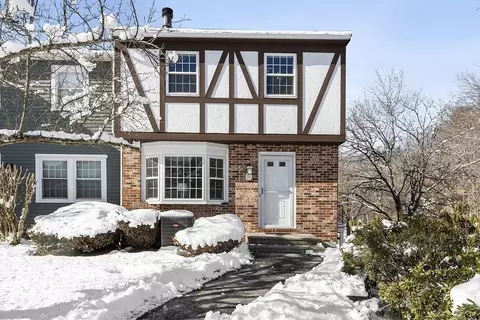 71 Prescott Dr #71, Chelmsford, MA 01863