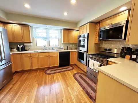 147 Pine St, Dedham, MA 02026 photo 3