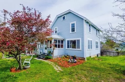 147 Pine St, Dedham, MA 02026