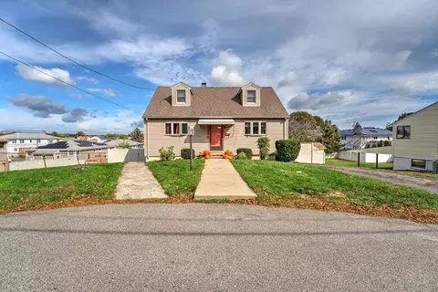 87 Festa Rd, Revere, MA 02151