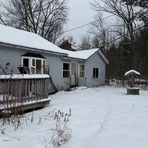 72 Park Rd, Ashby, MA 01431 photo 2
