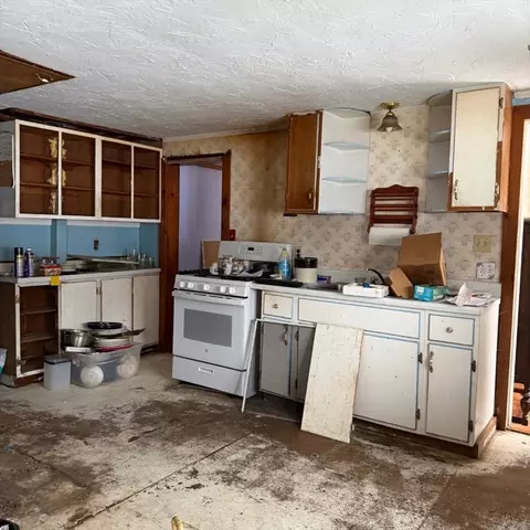 72 Park Rd, Ashby, MA 01431 photo 9