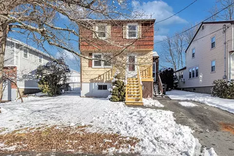 36 Lancaster Rd, Dedham, MA 02026