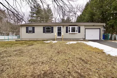 156 Saffron Cir, Springfield, MA 01129