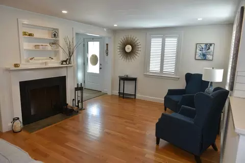 19 Lantern Ln, Hingham, MA 02043 photo 9