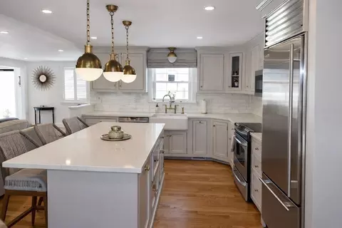 19 Lantern Ln, Hingham, MA 02043 photo 4