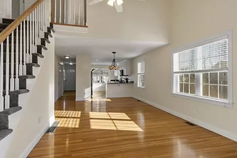 Living - 2 Marble Farm Rd #2, Maynard, MA 01754 photo 4 of 4