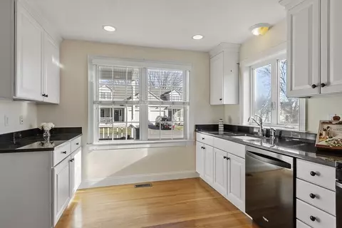 Kitchen - 2 Marble Farm Rd #2, Maynard, MA 01754 photo 1 of 4