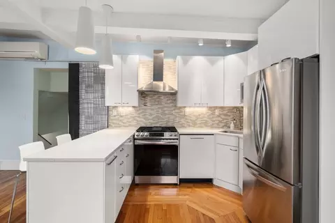 96 Brook St #3, Brookline, MA 02445 photo 3